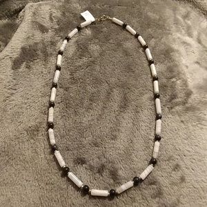 🎈 3 for $30💄Natural stone beaded necklace 19"